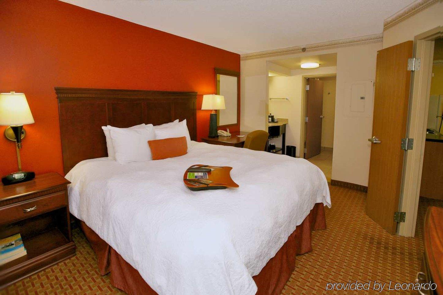 Hampton Inn & Suites Memphis-Wolfchase Galleria Room photo